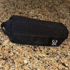Zeus grooming bag